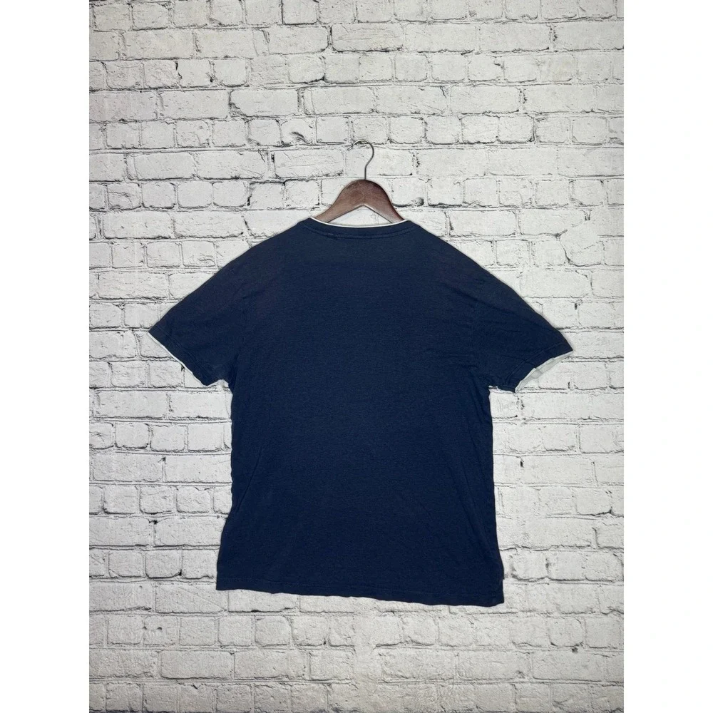 GUESS LOS ANGELES Men's Navy Blue V Neck Short Sleeve T Shirt Size‎ L - Picture 5 of 5